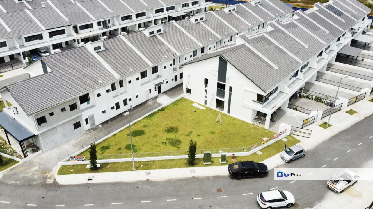 Huge Land Special Unit Corner Lot Sejati Lakeside Cyberjaya, Selangor, Cyberjaya