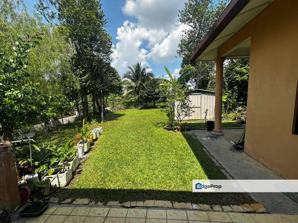 Murah Tanah Luas , Banglo 1.5 Storey Sungai Kantan Kajang, Selangor, Kajang