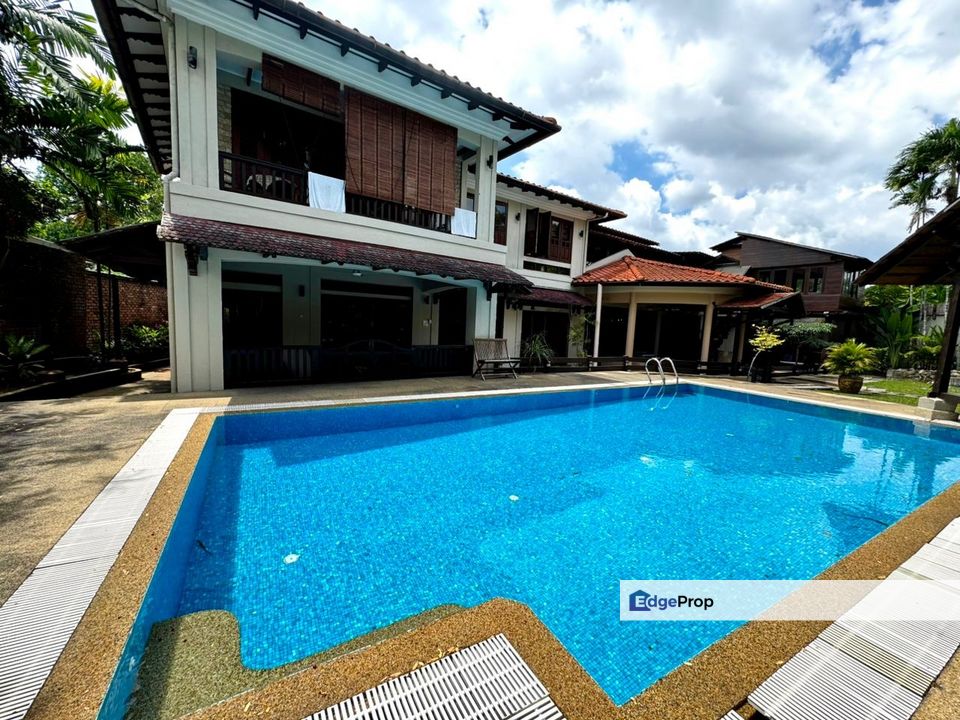 Traditional & modern design with warm wood features Luxury Bungalow Petaling Jaya, Selangor, Petaling Jaya