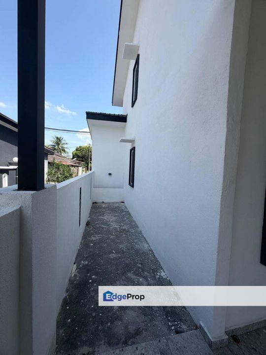 Newly Refurbished Renovated Double Storey Terrace House Sri Tanjung Semenyih, Selangor, Semenyih