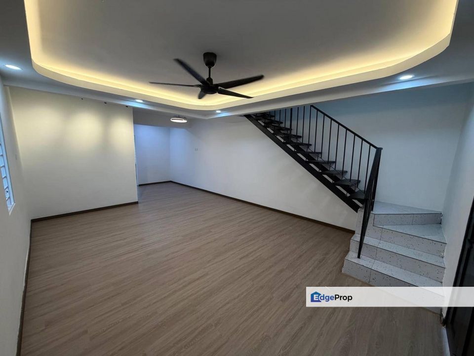 Newly Refurbished Renovated Double Storey Terrace House Sri Tanjung Semenyih, Selangor, Semenyih