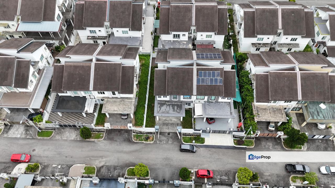 Double Storey Semi D , Low Density, Hillview Residence Bandar Teknologi Kajang , Selangor, Semenyih