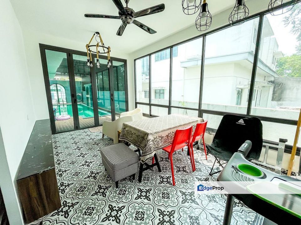 Fully Renovated 3 Storey Bungalow With private Swimming Pool at Lambaian Residence , Selangor, Bangi