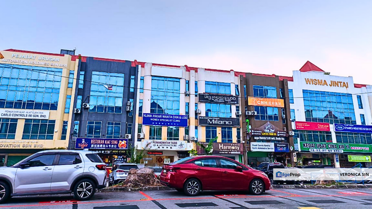 Bandar Puteri Puchong | Freehold 4-Storey Shoplot (FULLY Rented Row) , Selangor, Puchong