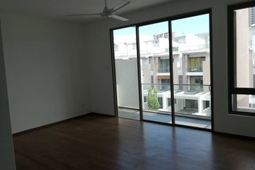 Raffles Residence 199