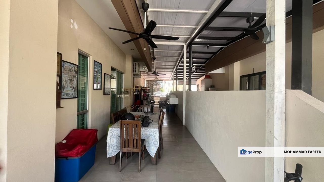 Villa Primero Taman Naluri Indah Permatang Pauh Double Storey Terrace End-Lot For Sale, Penang, Permatang Pauh