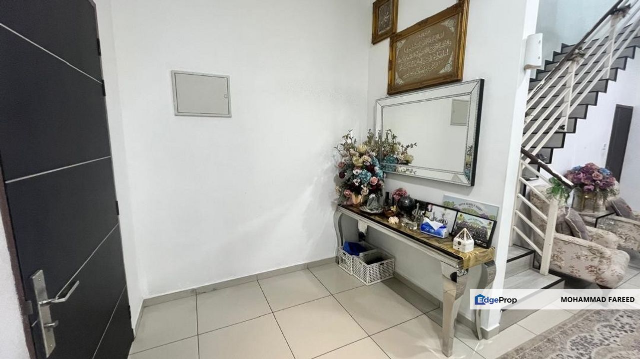 Villa Primero Taman Naluri Indah Permatang Pauh Double Storey Terrace End-Lot For Sale, Penang, Permatang Pauh
