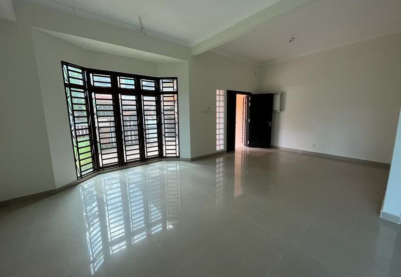 Lengkok Sungai Emas 1