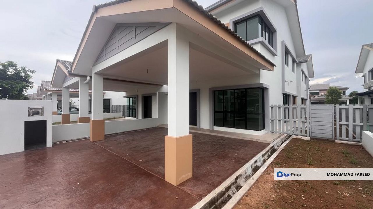 Nusa Cinta Setia Fontaines Double Storey Link Semi-D For Sale, Penang, Kepala Batas