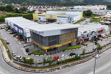 Botanica.CT Balik Pulau Drive-Thru Retail Building For Rent