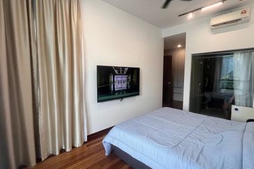 Queens Residences Q2