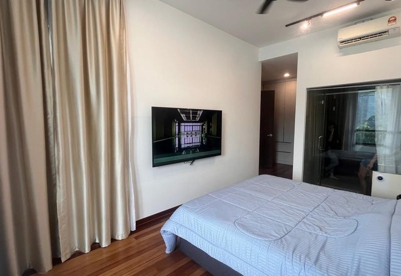 Queens Residences Q2