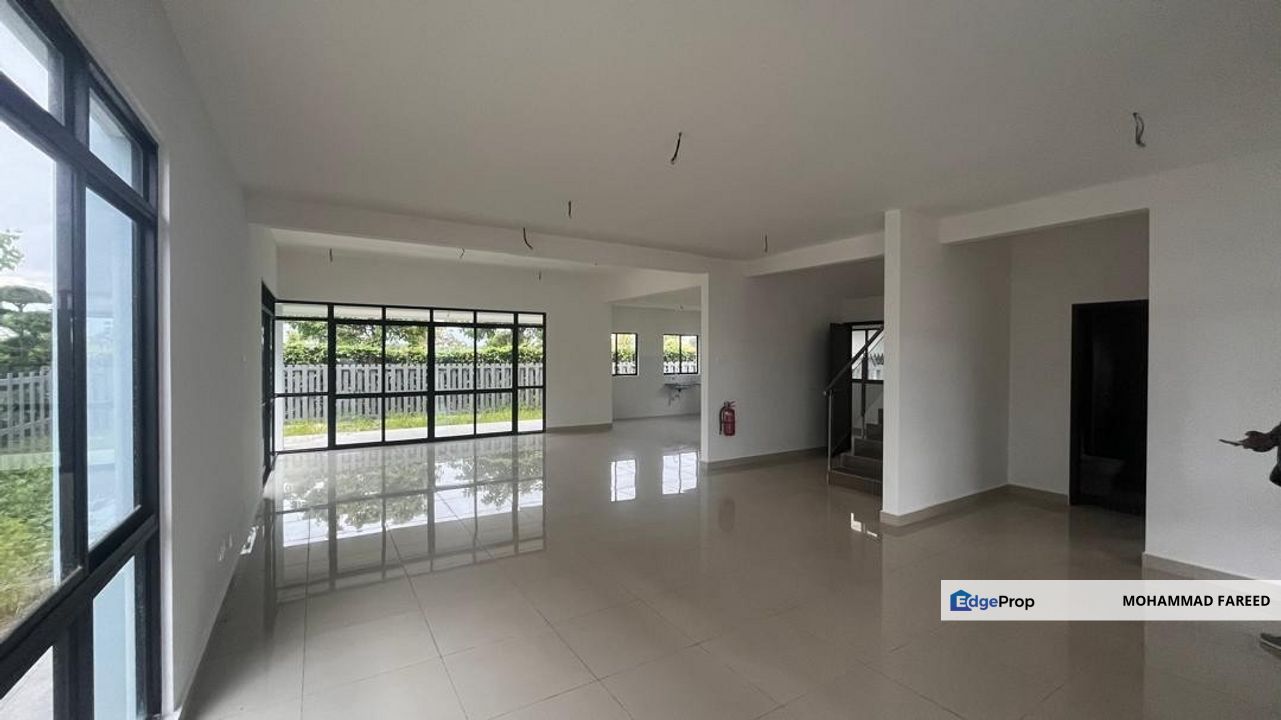 Nusa Cinta Setia Fontaines Double Bungalow For Sale, Penang, Kepala Batas