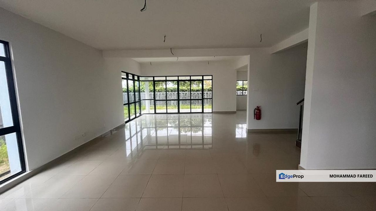 Nusa Cinta Setia Fontaines Double Bungalow For Sale, Penang, Kepala Batas