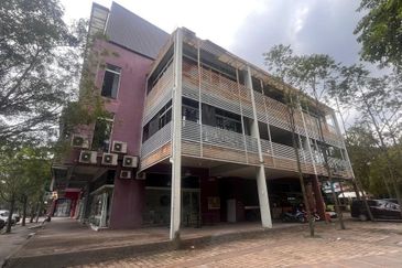 D'Vida Business Park Bukit Jelutong Shop Office For Sale
