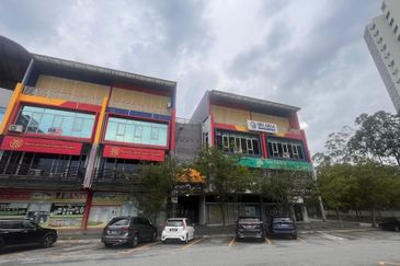 D'Vida Business Park Bukit Jelutong Shop Office For Sale