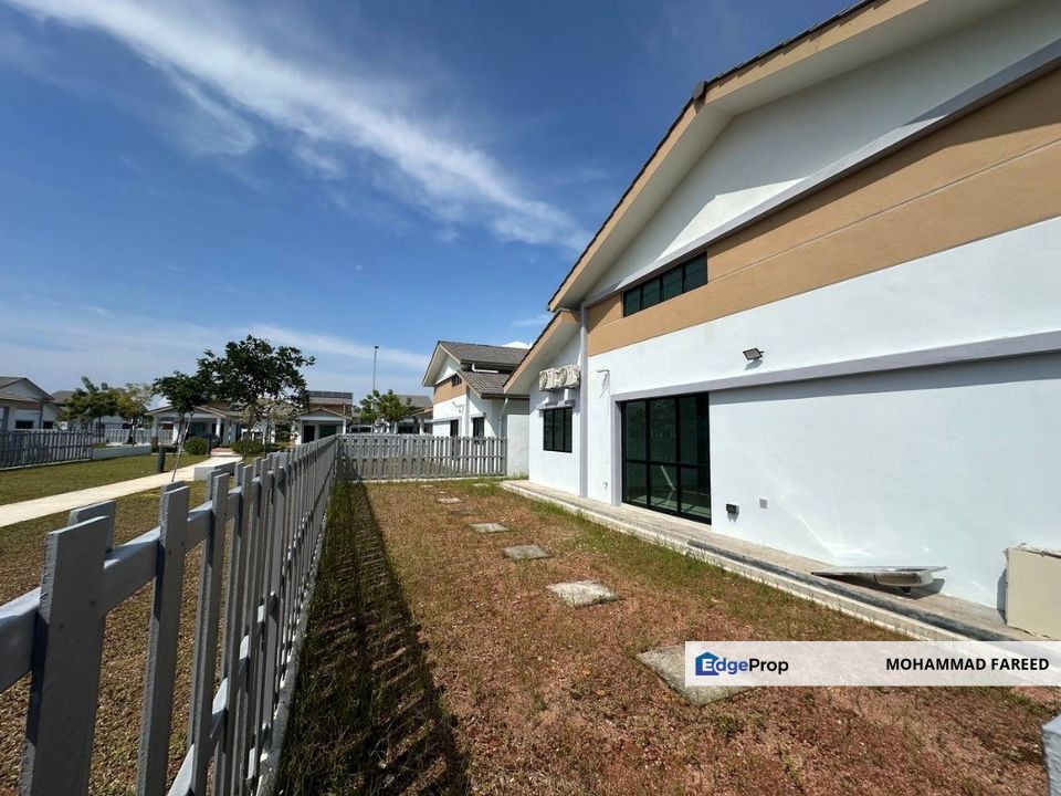 Nusa Cinta Setia Fontaines Single Storey Link Semi-D For Sale, Penang, Kepala Batas