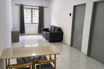 Bandar Sungai Long,Cheras Apartment for rent, nearby UTAR College, fully furnished, 3 bedroms , RM1200 only 