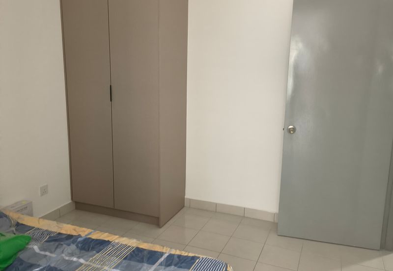 Bandar Sungai Long,Cheras nearby UTAR College for rent, fully furnisnhed, 3 bedrooms, RM1100 only!!