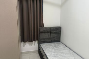 Bandar Sungai Long,Cheras nearby UTAR College for rent, fully furnisnhed, 3 bedrooms, RM1100 only!!