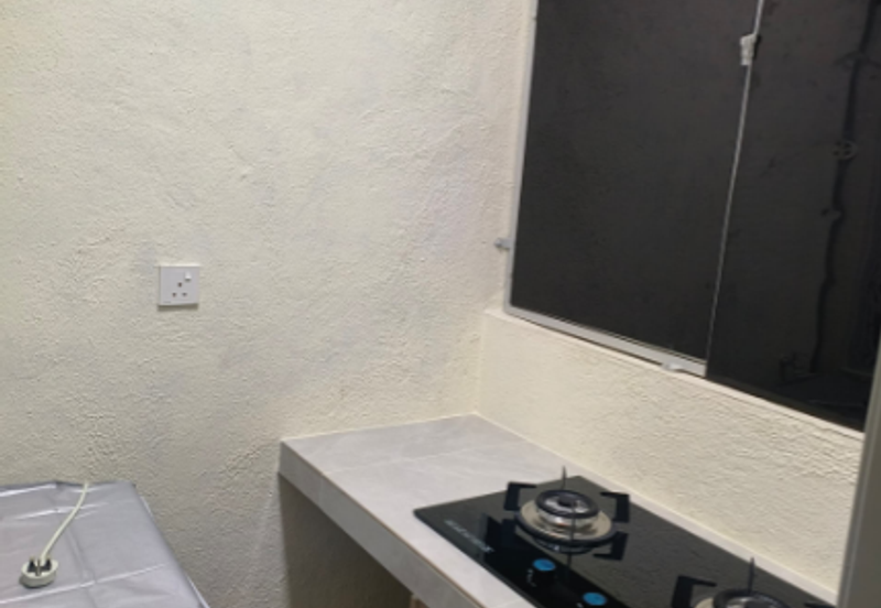 Sungai Long 3 Room 2 Bathroom Apartment: Pangsapuri Sena 