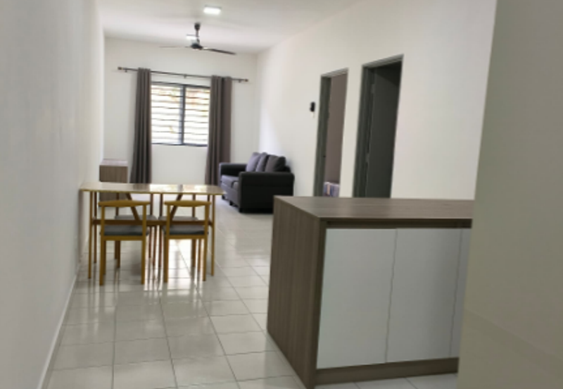 Sungai Long 3 Room 2 Bathroom Apartment: Pangsapuri Sena 