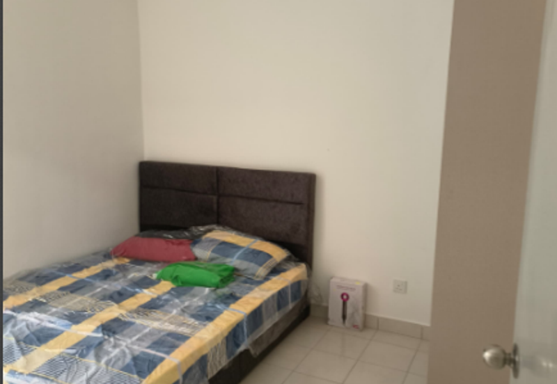 Sungai Long 3 Room 2 Bathroom Apartment: Pangsapuri Sena 