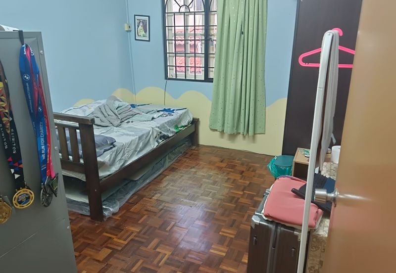 SL 6, Bandar Sungai Long