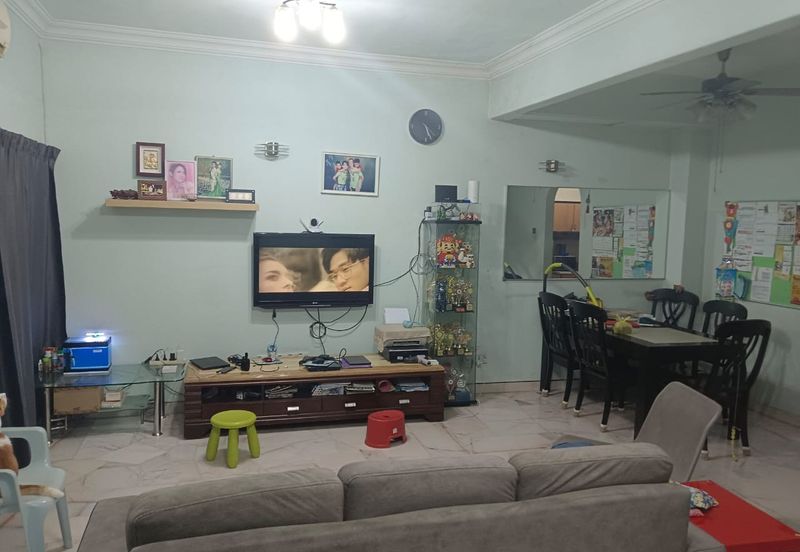 SL 6, Bandar Sungai Long