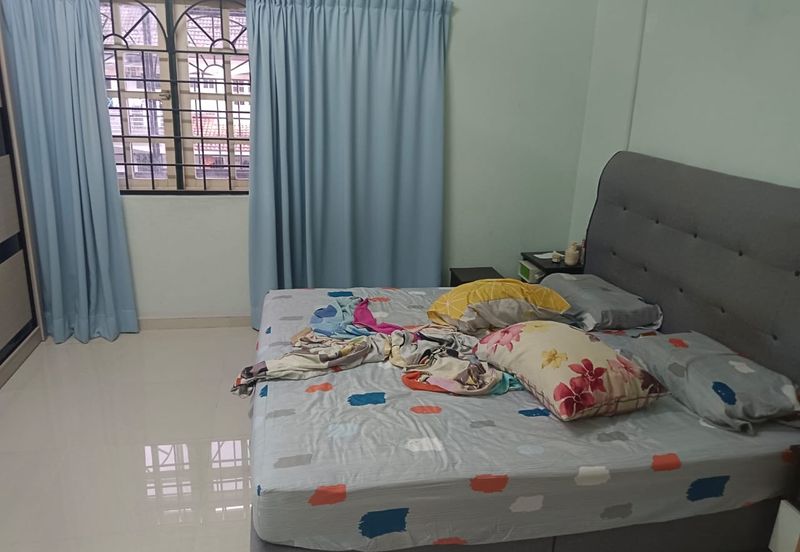 SL 6, Bandar Sungai Long