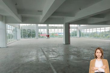 Taman Mount Austin Commercial