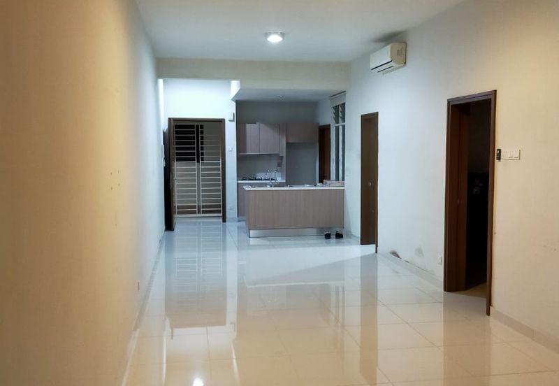 Royal Regent Sri Putramas III