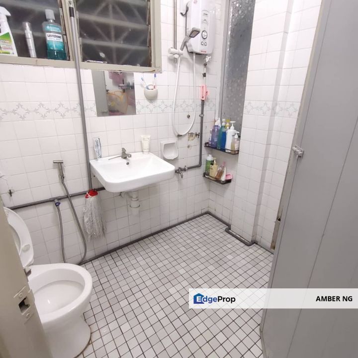 Rampai Court apartment, Setapak for Sale Freehold, sri rampai,wangsa maju/gated guarded 3rd floor, Kuala Lumpur, Setapak