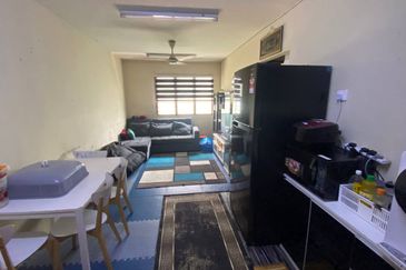 Indah Apartment