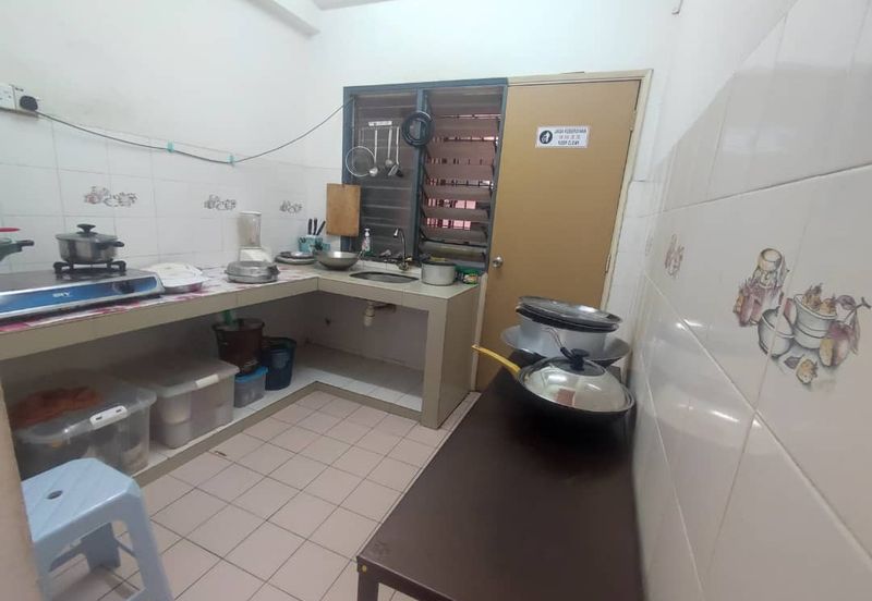 Teratai Mewah Condominium