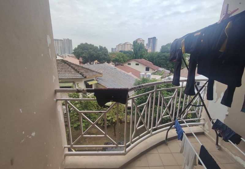 Teratai Mewah Condominium