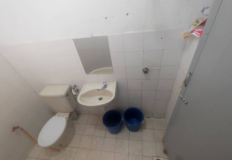 Teratai Mewah Condominium