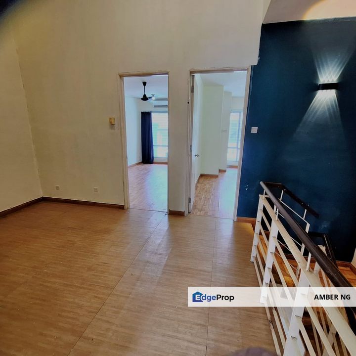 2 storey house @ Taman Sierra Ukay, Ampang 4r 3b 2c Refurnished & Newly Painted for rent, Selangor, Ampang