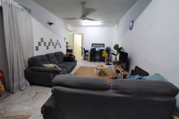 Indah Apartment