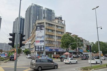 Suria Setapak