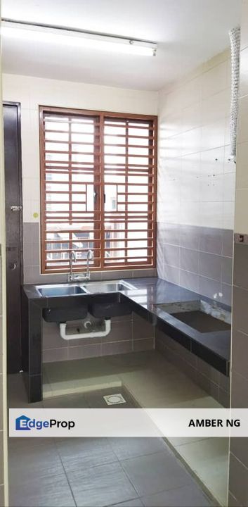 3 storey Superlink house 3300sf @ Laman Rimbunan Kepong Phase 3, Kepong Kuala Lumpur walkable Mrt Kepong, 6 rooms for Rent, Kuala Lumpur, Kepong