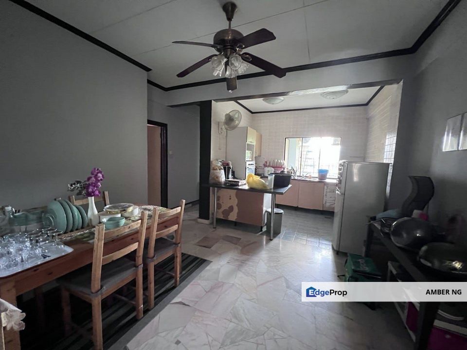 Corner 1055 sf @ Waizuri 1 Wangsa Maju Seksyen 5 Low Density w Security, Renov, Facing Swimming Pool Kuala Lumpur for Sale, Kuala Lumpur, Wangsa Maju