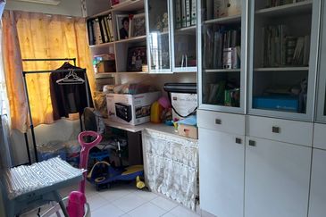 Ayra @ Bandar Bukit Raja