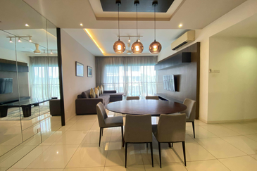 Renai Jelutong Residences