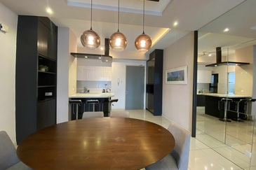 Renai Jelutong Residences