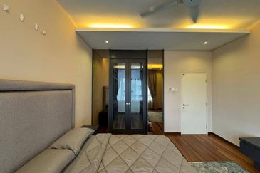 Renai Jelutong Residences