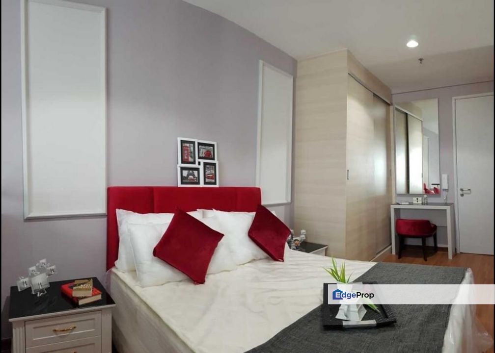 725sf Fully furnish 2 Rooms Duplex Hyde Tower i City Shah Alam, Selangor, Shah Alam