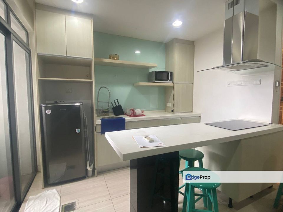 Full Furnish Eve Suite Ara Damansara Selangor, Selangor, Ara Damansara