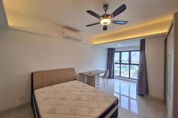 Royalle Condominium @ North Kiara