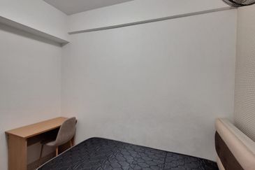 Royalle Condominium @ North Kiara